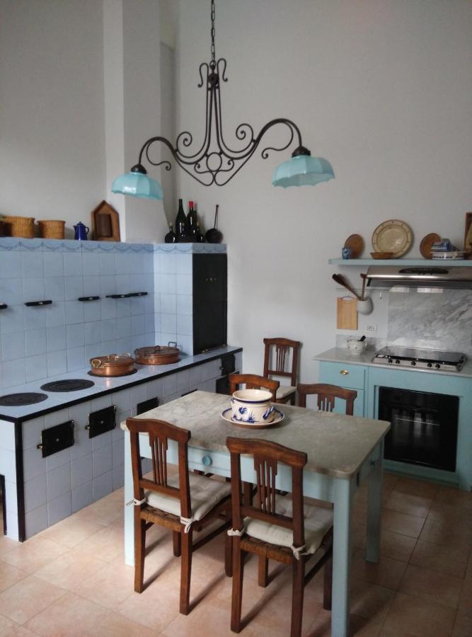 לצ'ה Palazzo Pio Apartment מראה חיצוני תמונה