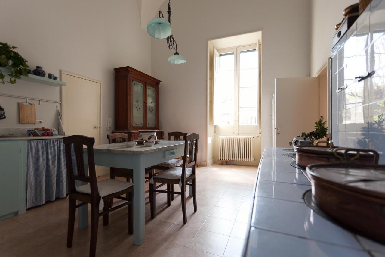 לצ'ה Palazzo Pio Apartment מראה חיצוני תמונה